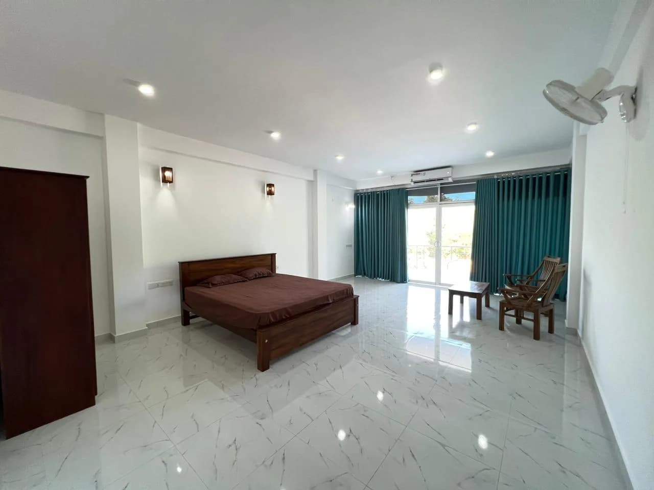 Luxury 19-Bed River Edge Hotel, Bentota - Photo 45