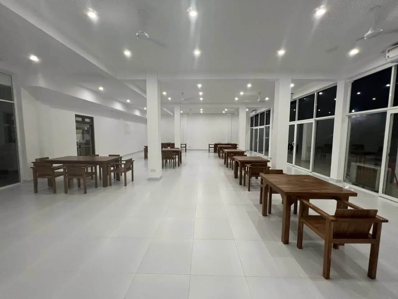 Luxury 19-Bed River Edge Hotel, Bentota - Photo 21