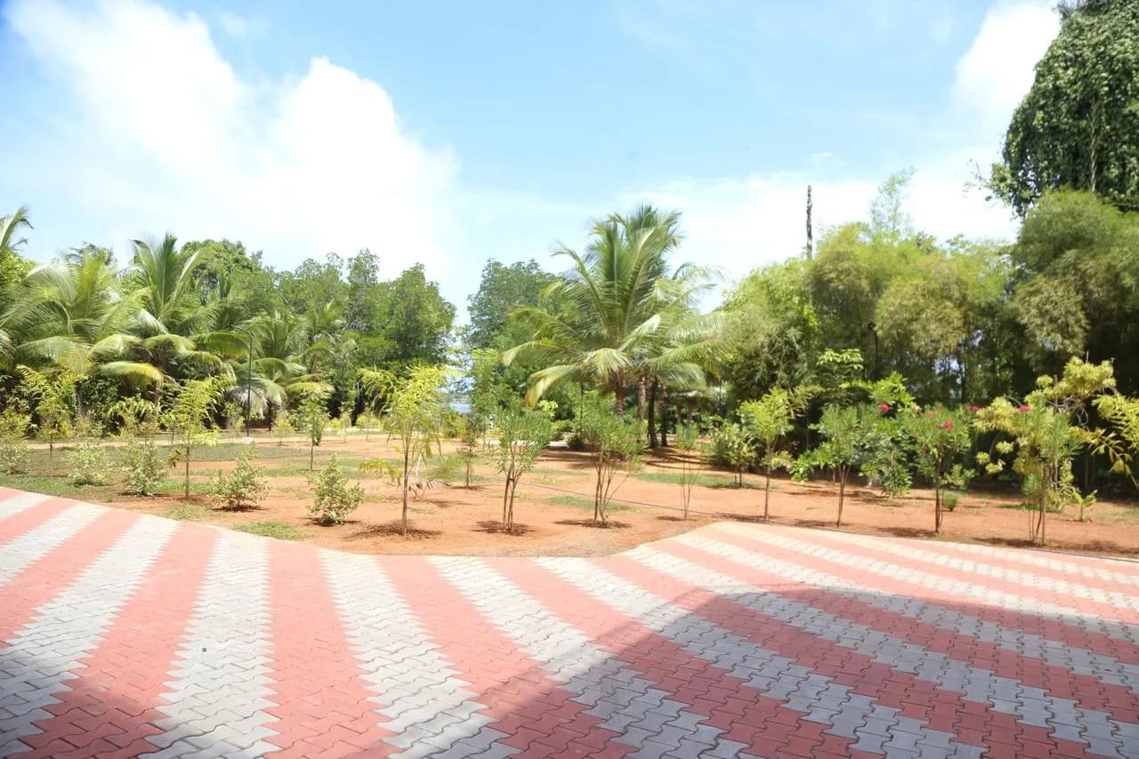 Luxury 19-Bed River Edge Hotel, Bentota - Photo 57