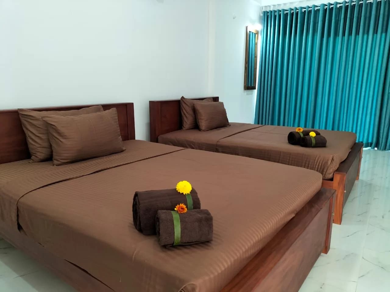 Luxury 19-Bed River Edge Hotel, Bentota - Photo 2